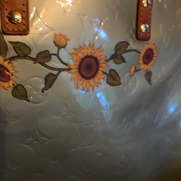 SALE! Louis Vuitton - Picture 3 of 16